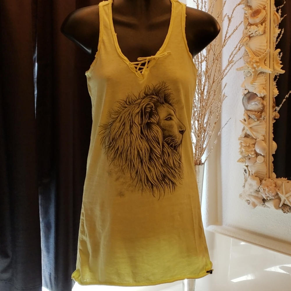 DC yellow dress
